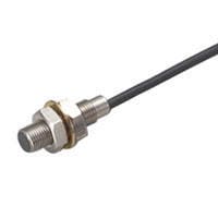 Proximity sensors with in-cable amplifiers Keyence EM-005P